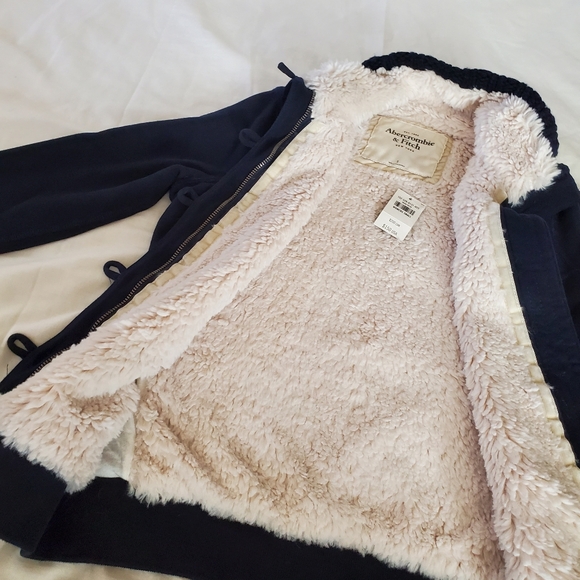 Jacket - Picture 4 of 10